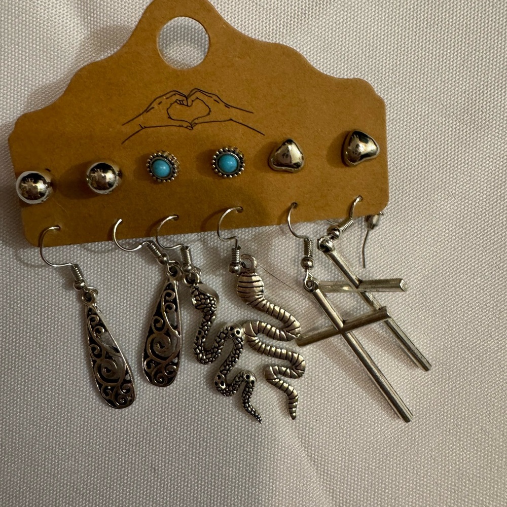 NWOT Silver earrings.